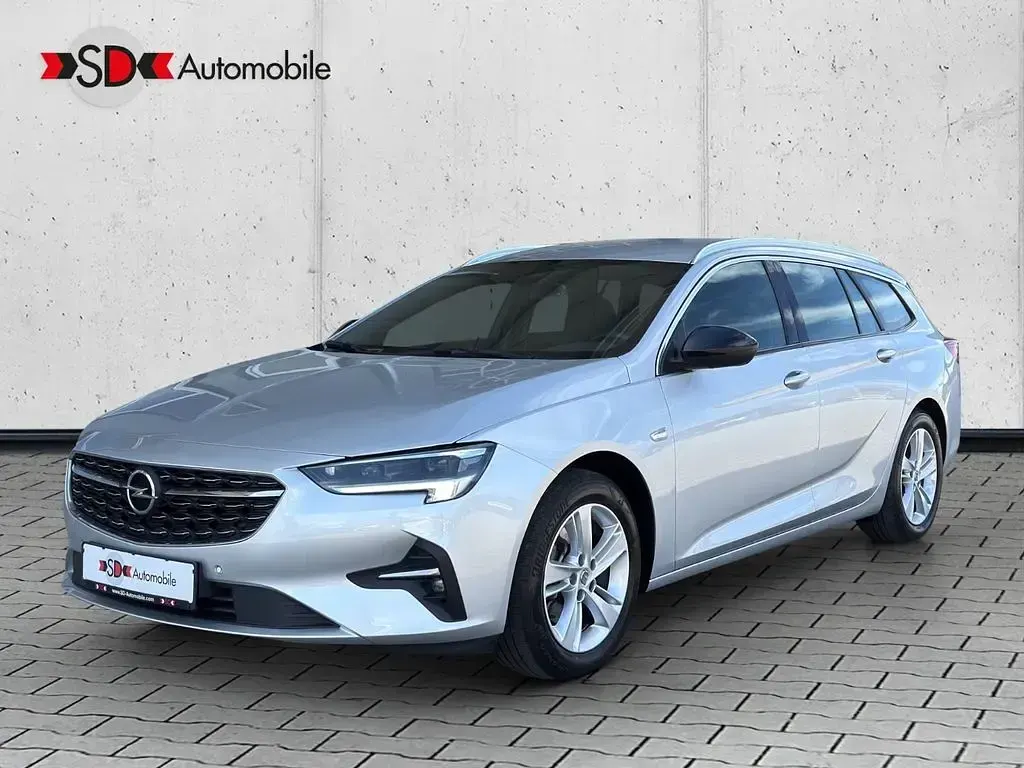 Gebraucht Opel Insignia Elegance 174 PS (127 kW) 2023 Argonsilber/sovereign/switchbl Kombi