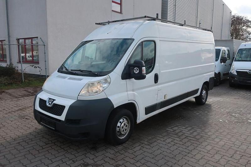Gebraucht Peugeot Boxer 120 PS (88 kW) 2010 Weiß Van