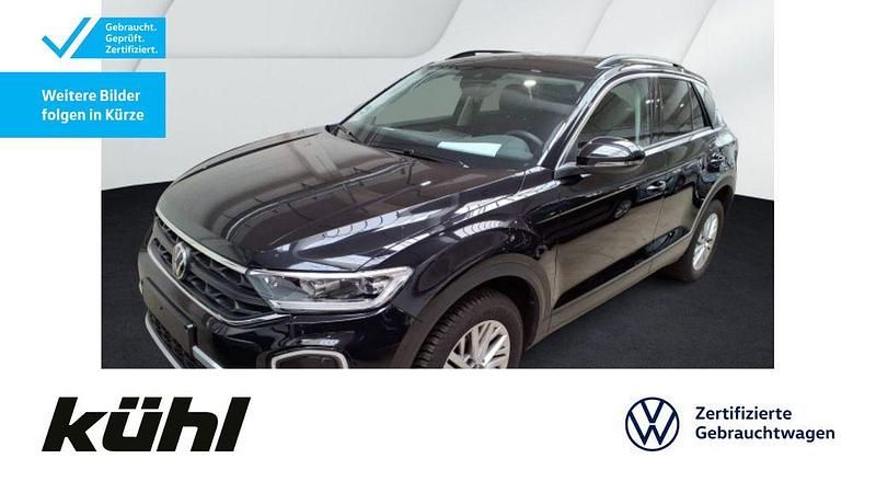 Deep black perleffekt Gebraucht 2024 VW T-Roc Life SUV | 21.980 € (Guter Preis) - Bild 1/2