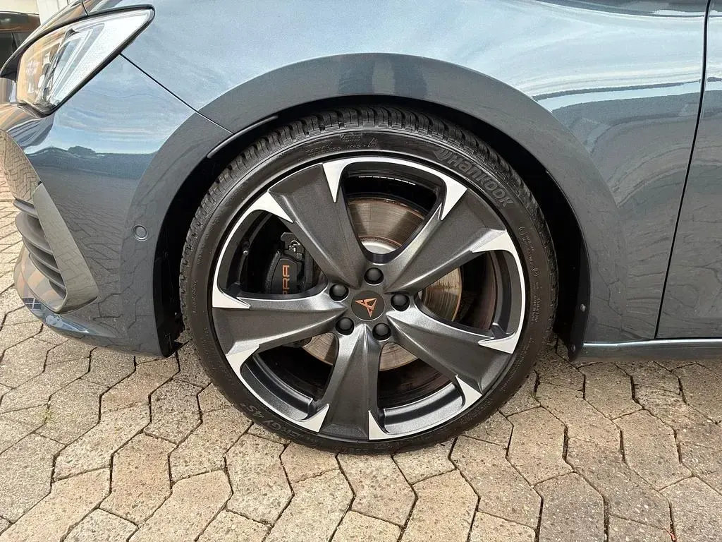 Gebraucht Cupra Leon VZ 310 PS (228 kW) 2024 Grau Limousine