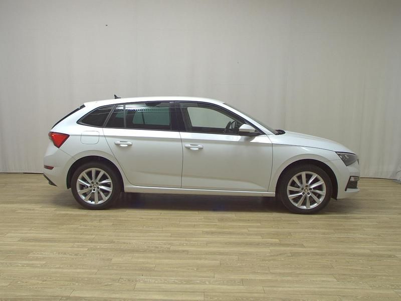 Gebraucht Skoda Scala Style 116 PS (85 kW) 2020 Weiss Kleinwagen