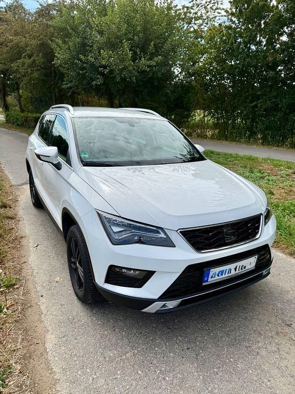 Weiß Gebraucht 2017 Seat Ateca XCELLENCE SUV | 12.000 € (Superpreis) - Bild 1/4