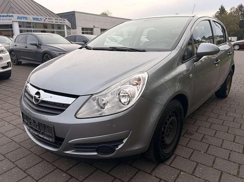 Gebraucht Opel Corsa Selection 69 PS (50 kW) 2010 Silbersee/perl silber (m2) Kleinwagen