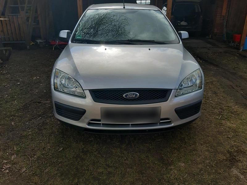 Second-hand Ford Focus 108 CP (79 kW) 2006 Argintiu Break