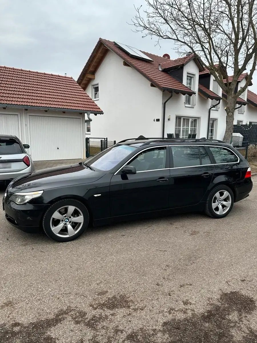 Gebraucht BMW 530 218 PS (160 kW) 2006 Schwarz Kombi