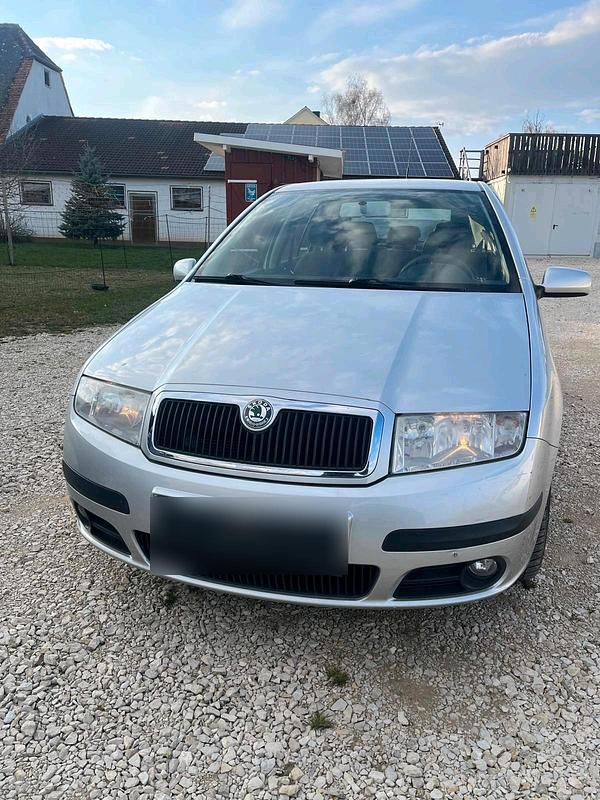 Gebraucht Skoda Fabia 80 PS (58 kW) 2006 Silber Kleinwagen
