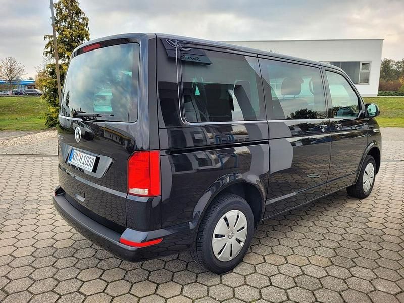 Gebraucht VW Caravelle 150 PS (110 kW) 2022 Schwarz Van / Kleinbus