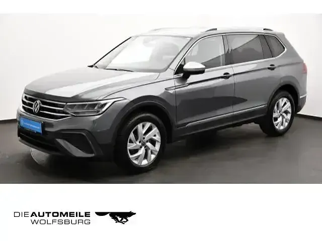Gebraucht VW Tiguan Allspace Life 150 PS (110 kW) 2023 Grau SUV