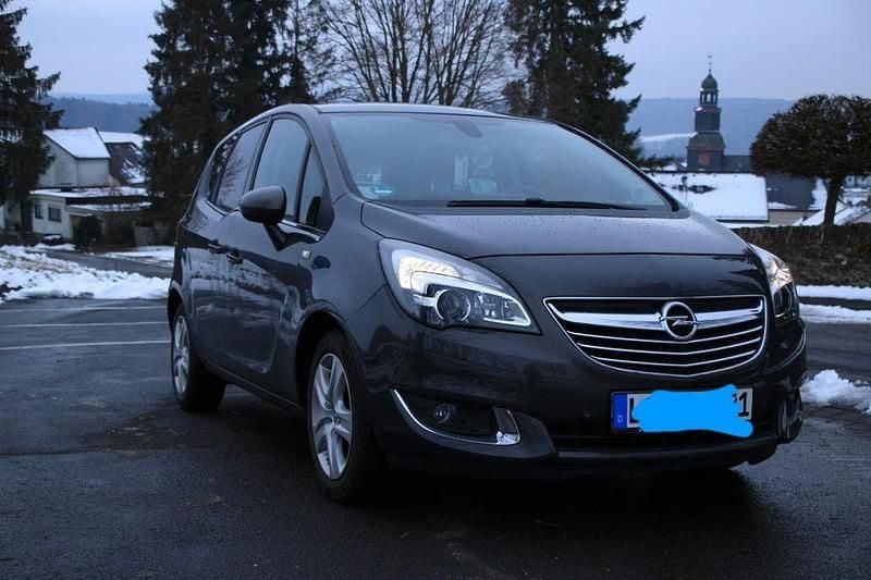 Gebraucht Opel Meriva Innovation 140 PS (102 kW) 2016 Grau Van / Kleinbus