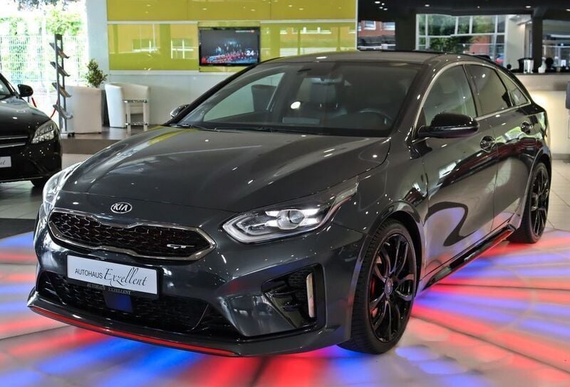 Schwarz Gebraucht 2020 Kia ProCeed GT Kleinwagen | 20.950 € (Guter Preis) - Bild 1/4