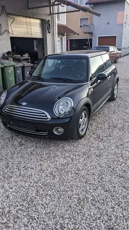 Gebraucht Mini ONE 95 PS (69 kW) 2008 Schwarz Kleinwagen