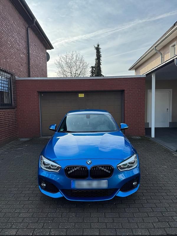 Gebraucht BMW 116 M Sport 109 PS (80 kW) 2018 Blau Kleinwagen