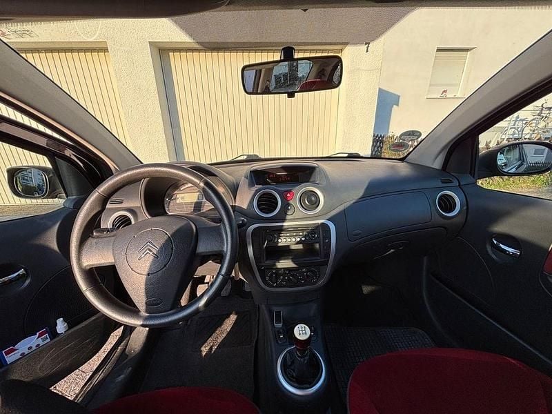 Gebraucht Citroën C2 Comfort 60 PS (44 kW) 2007 Schwarz Kleinwagen