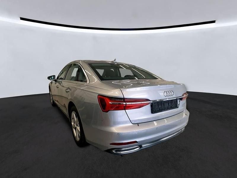 Gebraucht Audi A6 Ambiente 163 PS (119 kW) 2021 Silber Limousine
