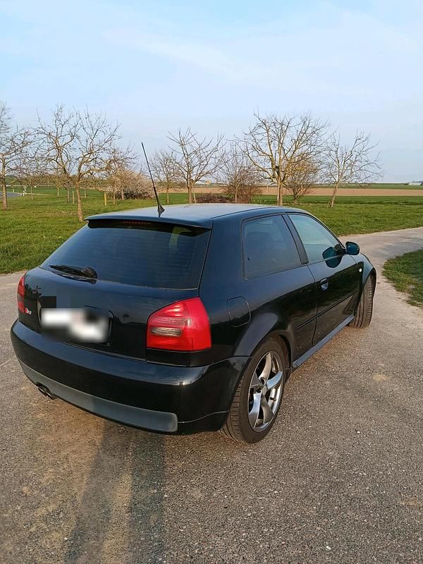Gebraucht Audi S3 209 PS (153 kW) 2000 Schwarz Kleinwagen