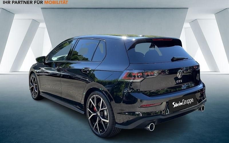Neu VW Golf VIII GTI 265 PS (194 kW) 2026 Schwarz Limousine
