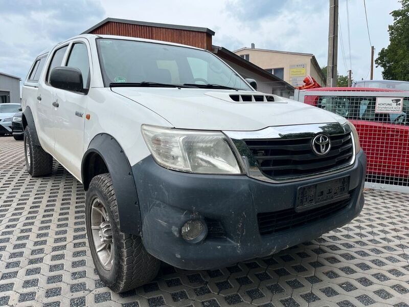 Weiß Gebraucht 2012 Toyota HiLux Abholung | 12.900 € (Superpreis) - Bild 1/4