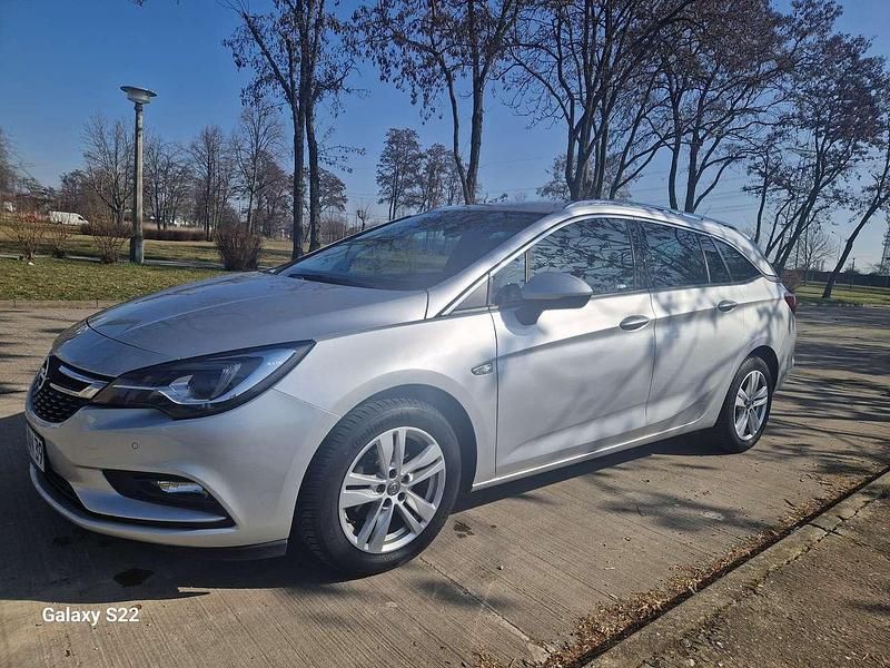 Gebraucht Opel Astra Sport 135 PS (99 kW) 2017 Silber Kombi