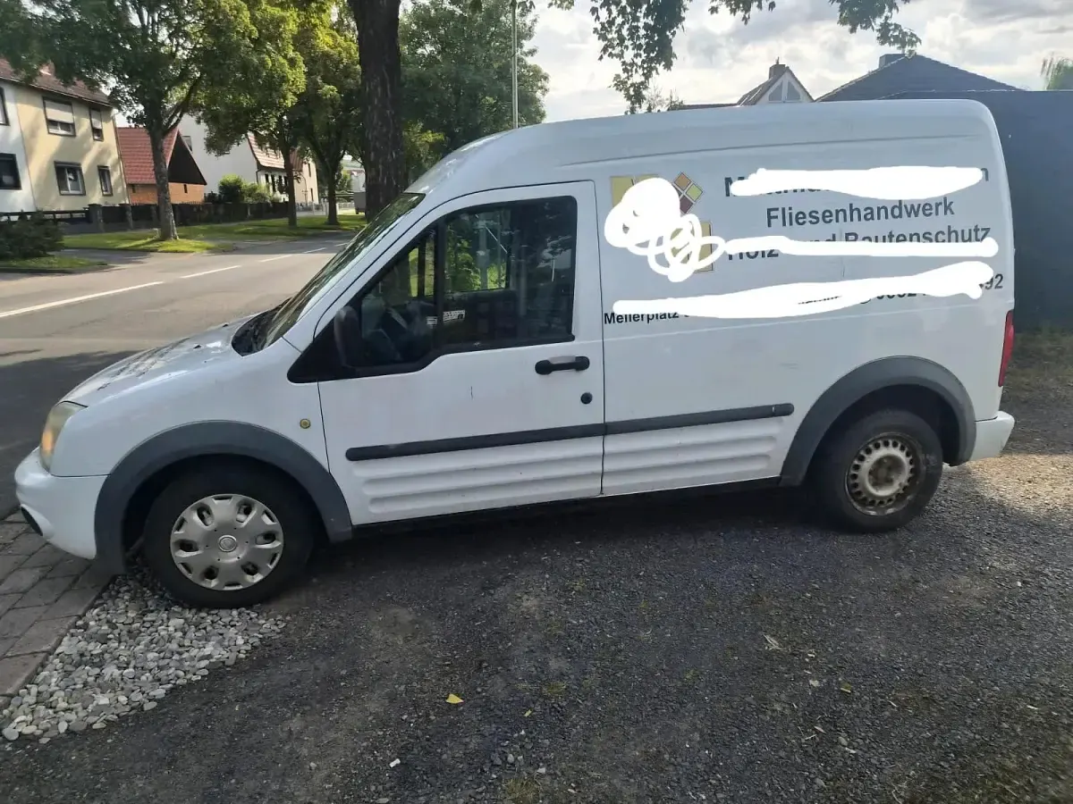 Gebraucht Ford Transit Connect 75 PS (55 kW) 2011 Weiß Van / Kleinbus
