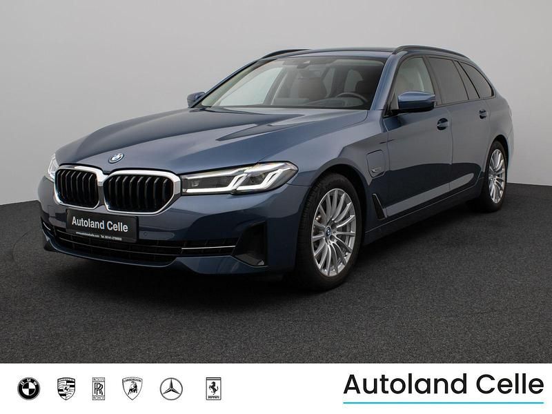 Arctic race blue metallicbraun Gebraucht 2022 BMW 530 Sport Line Limousine | 38.499 € (Guter Preis) - Bild 1/4