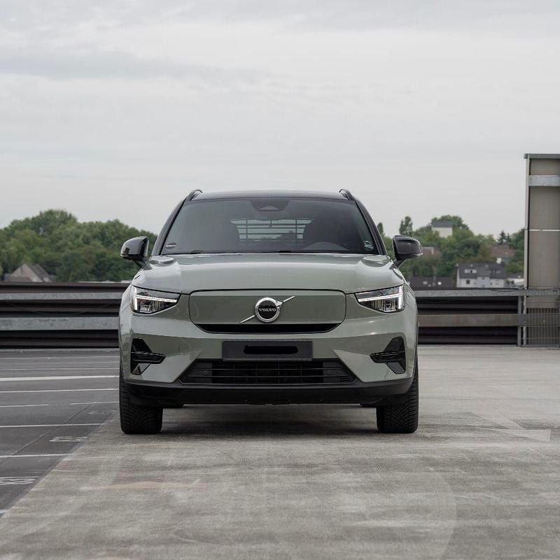 Gebraucht Volvo XC40 Plus 169 kW (231 PS) 2023 Grün SUV
