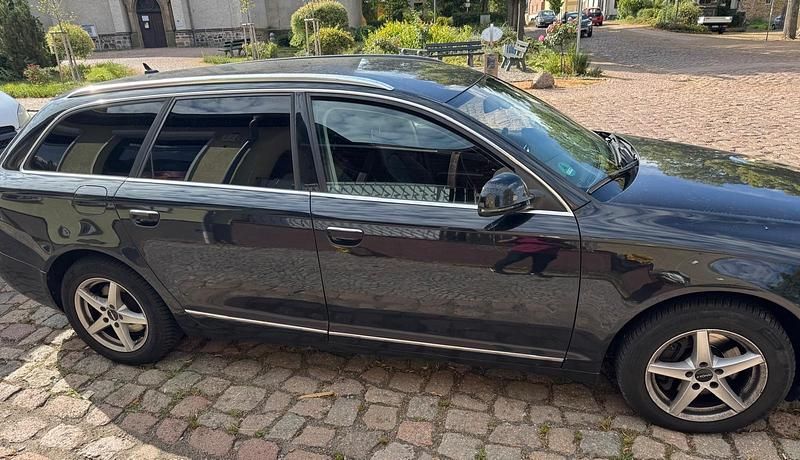 Schwarz Gebraucht 2011 Audi A6 Limousine | 4.700 € (Superpreis) - Bild 1/4