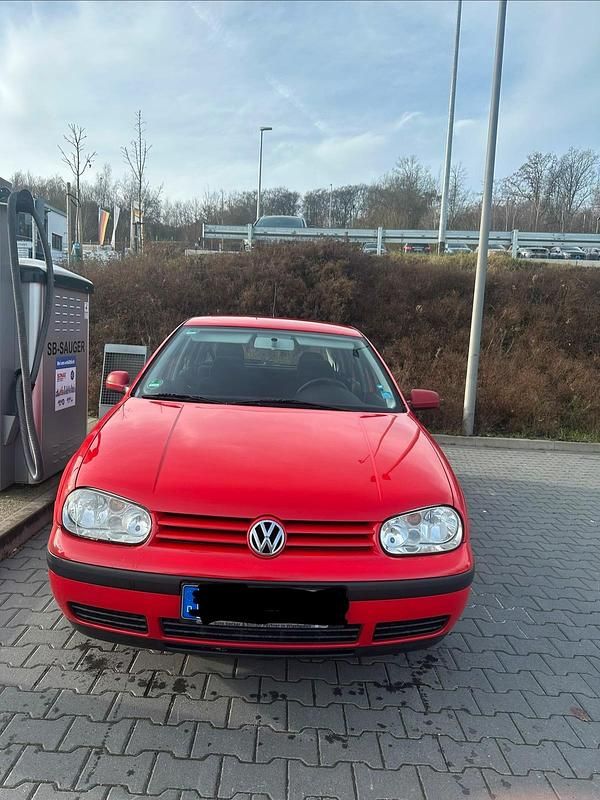 Rot Gebraucht 1998 VW Golf IV Kleinwagen | 1.500 € (Fairer Preis) - Bild 1/4