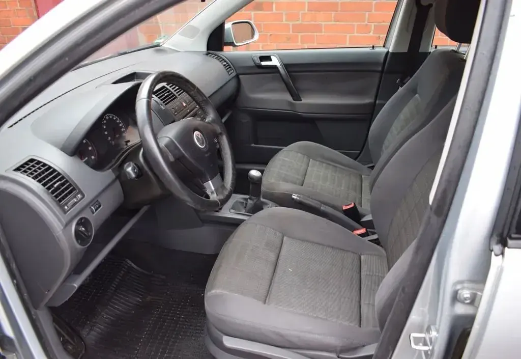 Gebraucht VW Polo 54 PS (39 kW) 2007 Silber Kleinwagen