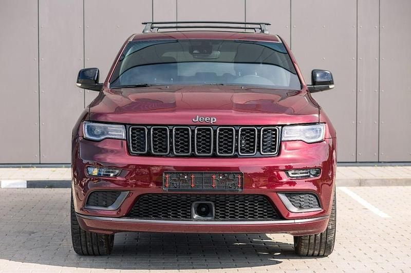 Rot Gebraucht 2018 Jeep Grand Cherokee Limited SUV | 25.700 € (Fairer Preis) - Bild 1/4