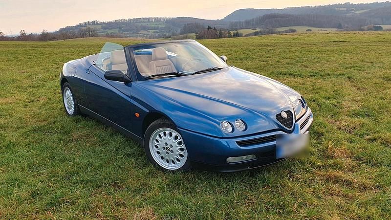 Gebraucht Alfa Romeo Spider 150 PS (110 kW) 1998 Blau Cabrio