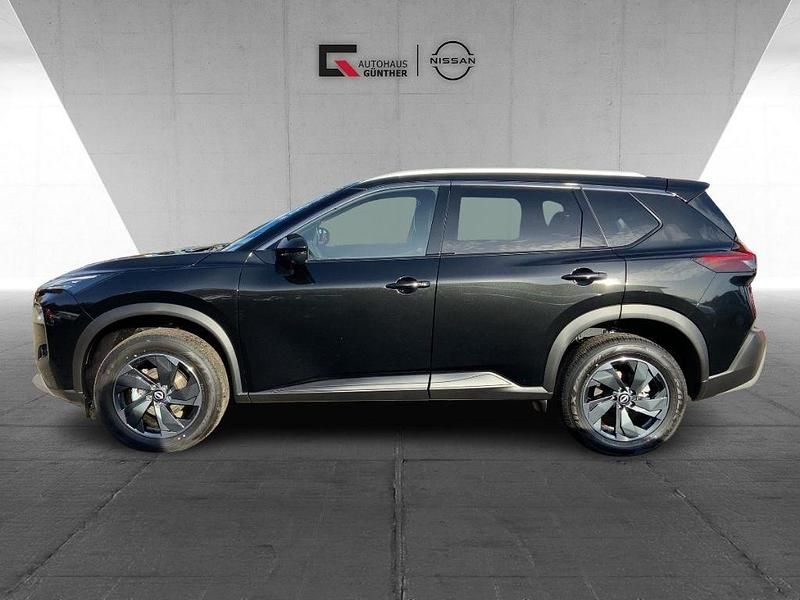 Neu Nissan X-Trail N-Connecta 163 PS (119 kW) 2025 M) (schwarz SUV