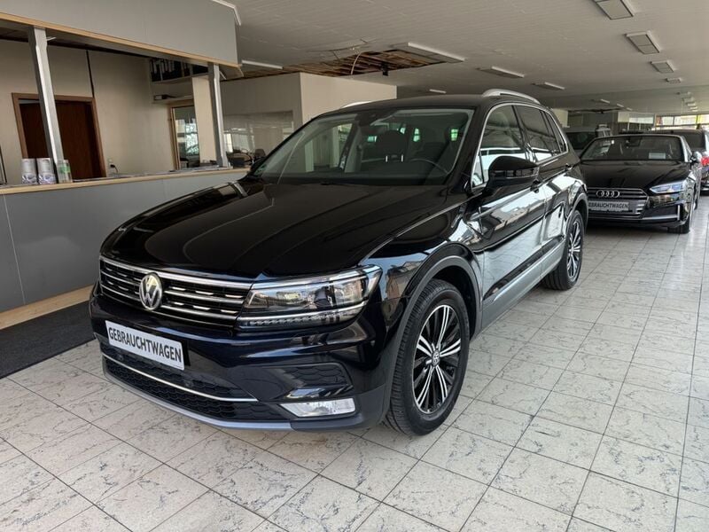 Deep black perleffekt Gebraucht 2016 VW Tiguan Highline SUV | 18.890 € (Guter Preis) - Bild 1/4