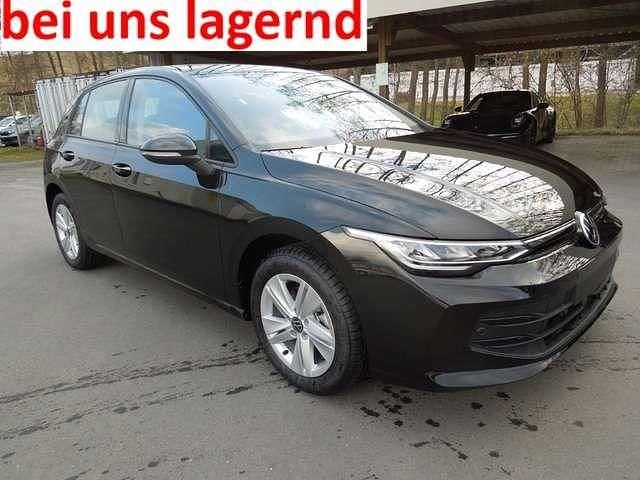 Schwarz Gebraucht 2025 VW Golf VIII Life Limousine | 28.785 € (Fairer Preis) - Bild 1/4