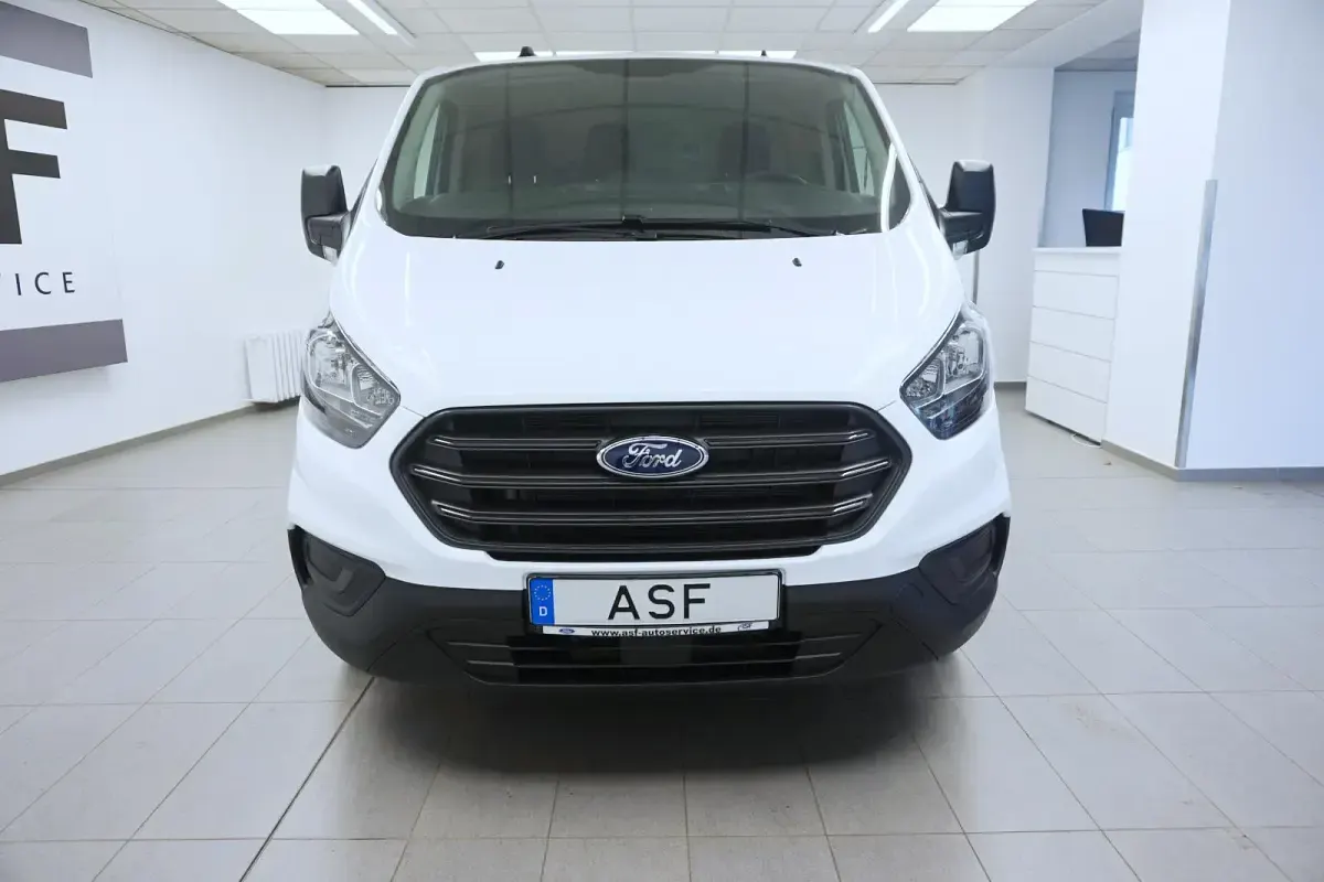 Gebraucht Ford Transit Custom 105 PS (77 kW) 2019 Frostweiß Van