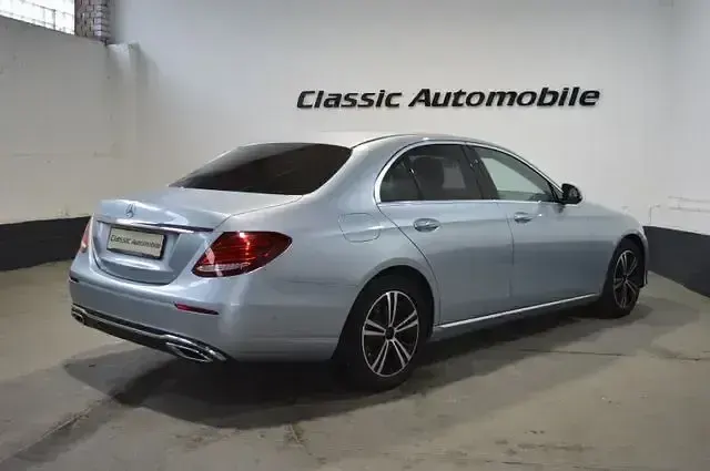 Gebraucht Mercedes E220 Avantgarde 194 PS (142 kW) 2018 Diamantsilber Limousine
