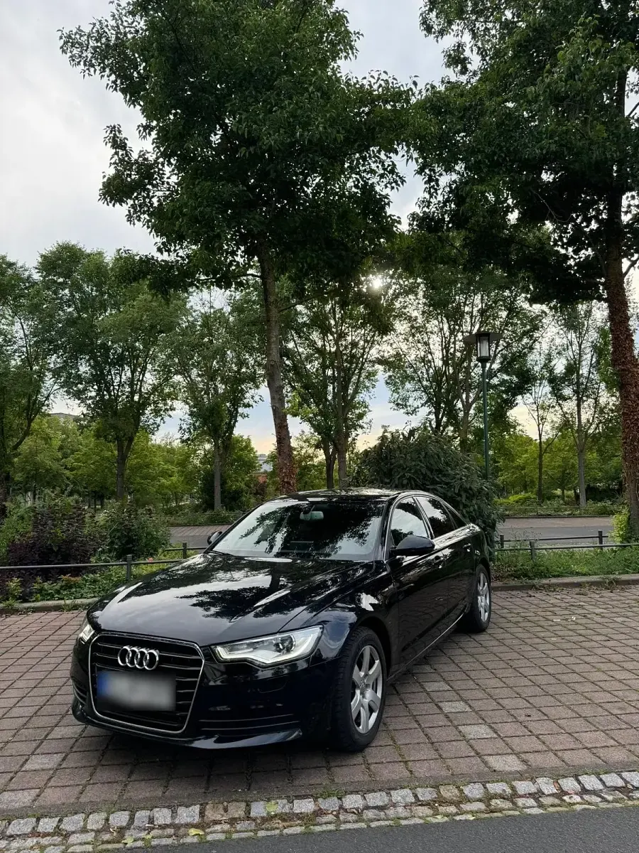 Gebraucht Audi A6 177 PS (130 kW) 2012 Schwarz Limousine