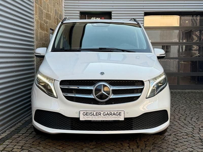 Gebraucht Mercedes V250 Edition 190 PS (139 kW) 2022 Weiß Van / Kleinbus