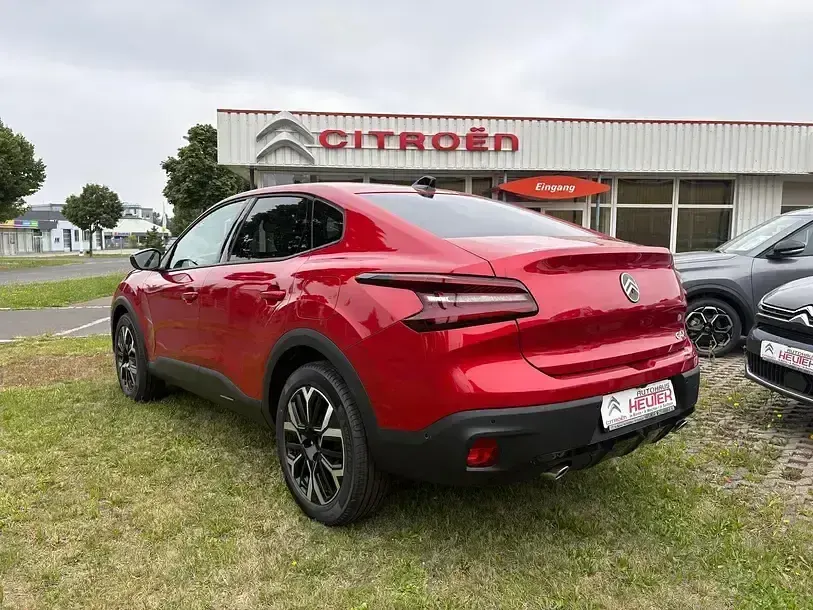 Neu Citroën C4 X 136 PS (100 kW) 2025 Rot SUV