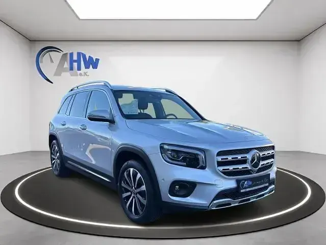 Gebraucht Mercedes GLB220 Progressive 190 PS (139 kW) 2023 Grau SUV