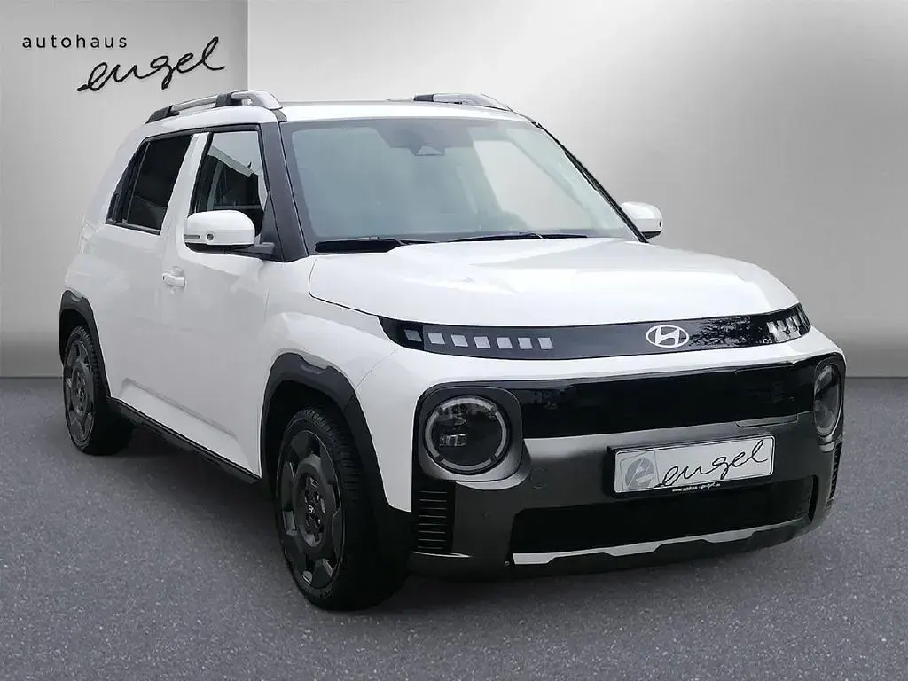Gebraucht Hyundai Inster 85 kW (116 PS) 2025 Atlas white / sol Kleinwagen