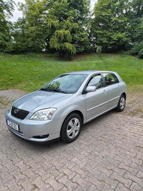 Silber Gebraucht 2003 Toyota Corolla Sol Kleinwagen | 3.300 € (Fairer Preis) - Bild 1/4