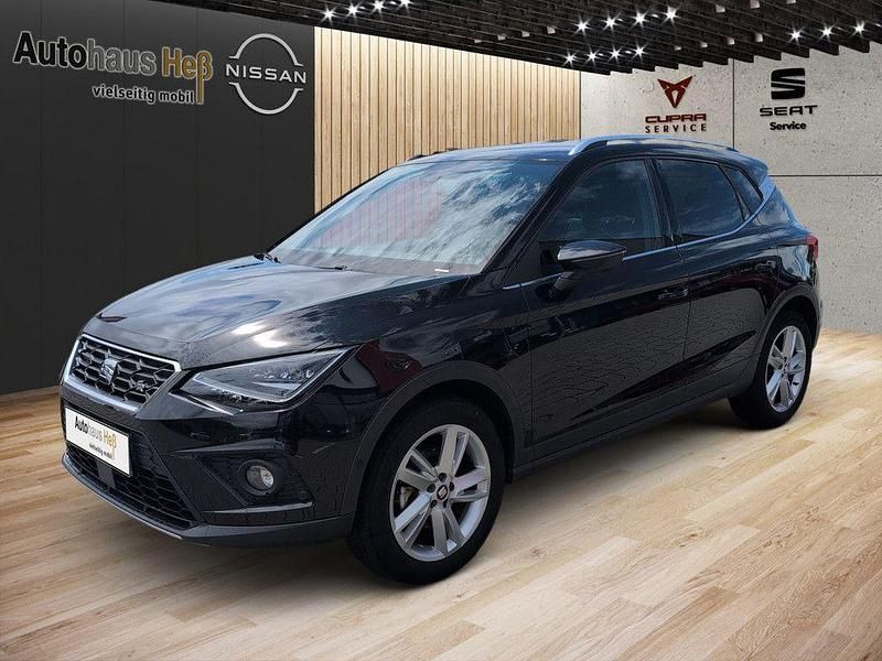 Schwarz (metallic) Gebraucht 2018 Seat Arona FR SUV | 18.470 € (Fairer Preis) - Bild 1/4