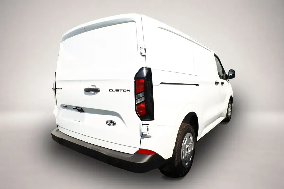 Neu Ford Transit Custom Trend 150 PS (110 kW) 2025 Weiß Van / Kleinbus