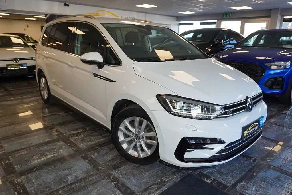 Gebraucht VW Touran Highline 150 PS (110 kW) 2017 Weiß Van / Kleinbus