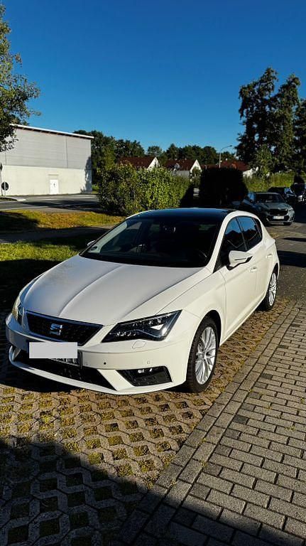 Weiß Gebraucht 2017 Seat Leon ST Reference Kombi | 13.700 € (Etwas zu teuer) - Bild 1/4