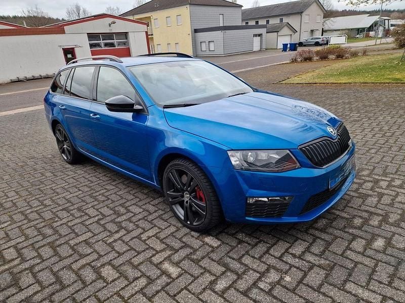 Second-hand Skoda Octavia RS 220 CP (161 kW) 2015 Albastru Hatchback