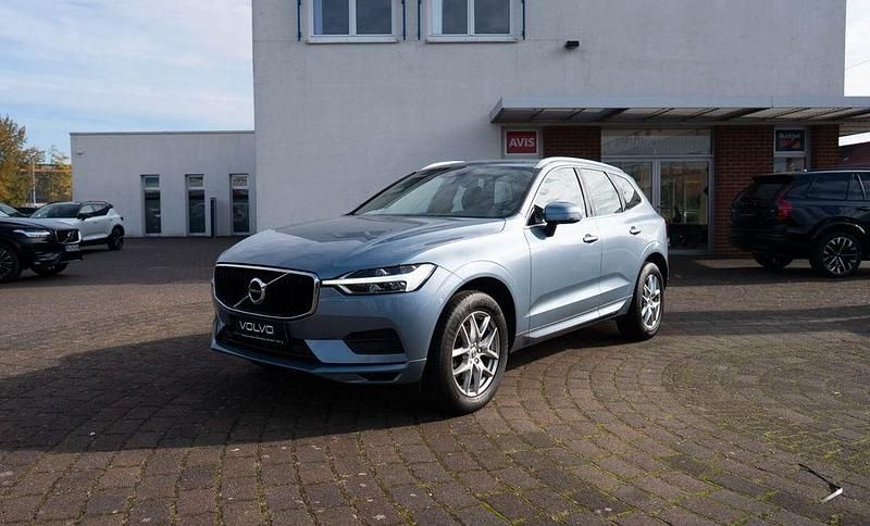 Blau Gebraucht 2020 Volvo XC60 Momentum SUV | 28.880 € (Superpreis) - Bild 1/4