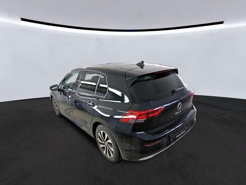 Gebraucht VW Golf VIII Active 150 PS (110 kW) 2023 Schwarz Limousine