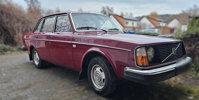 Gebraucht Volvo 244 101 PS (74 kW) 1977 Rot Limousine