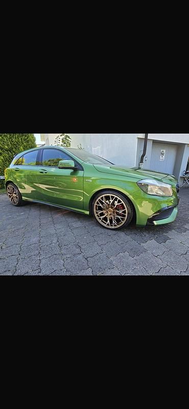 Gebraucht Mercedes A250 218 PS (160 kW) 2017 Grün Kleinwagen